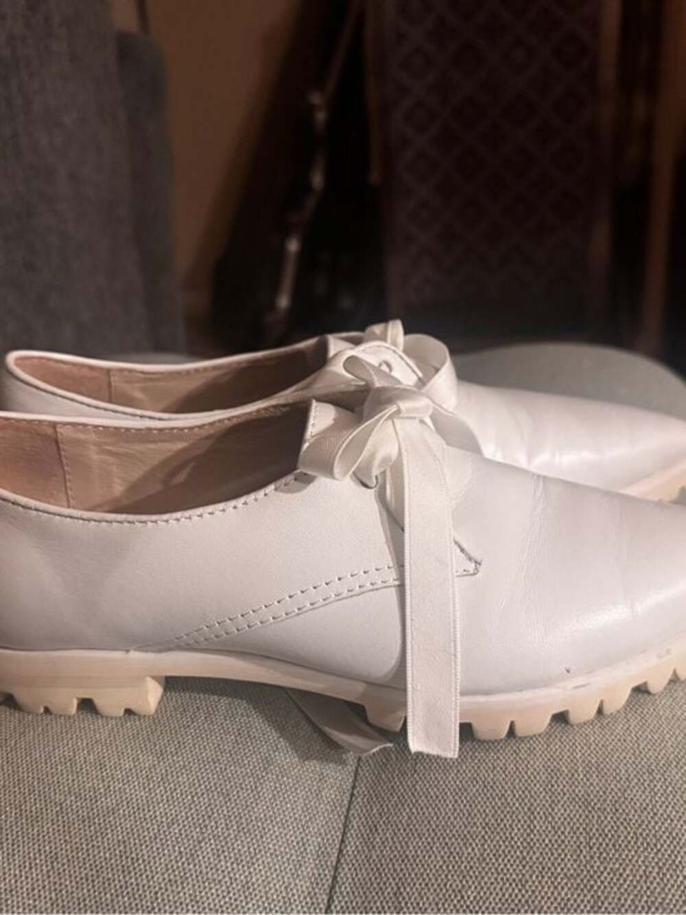 Classic White Leather Lace-Up Loafers with Ribbon Tie
